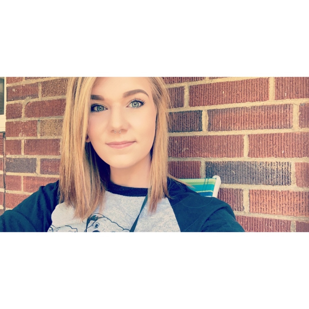 Meet your Posher, Ashley